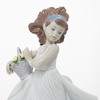 Lladró, figurines, 3 pcs, "Wildflowers", "Floral path" and "Sunday stroll".