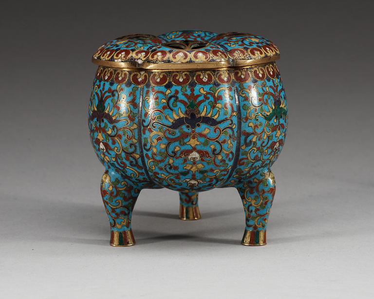 RÖKELSEKAR med LOCK, cloisonné. Qing dynastin, Jiaqing (1796-1820).