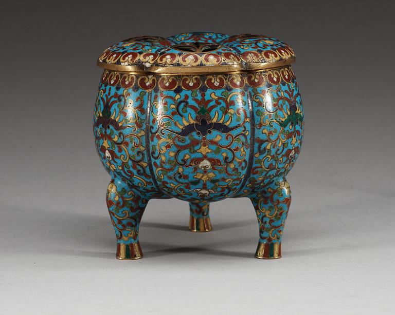 A Cloisonnè tripod censer with cover, Qing dynasty, Jiaqing (1796-1820).