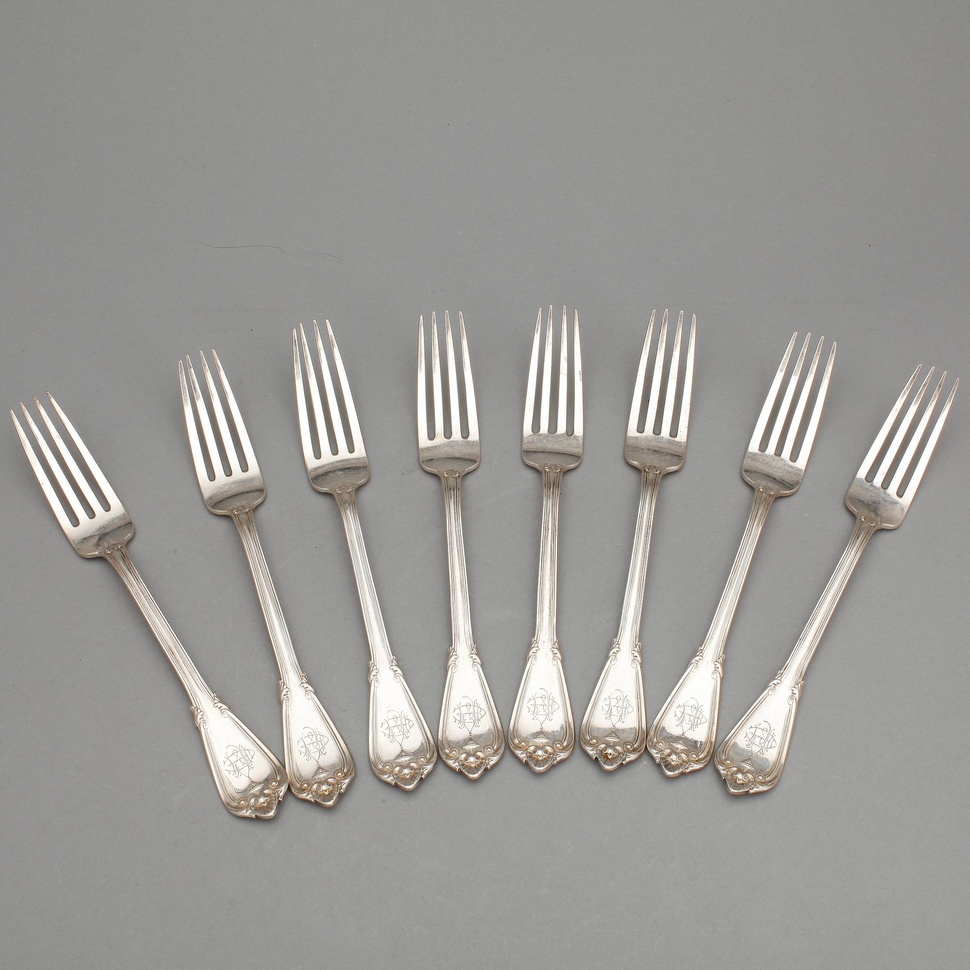 MATGAFFLAR SAMT MATSKEDAR, 8+4, silver, "Greque", Frans Holm & Co, Göteborg 1891. Tot ca 970 gram.