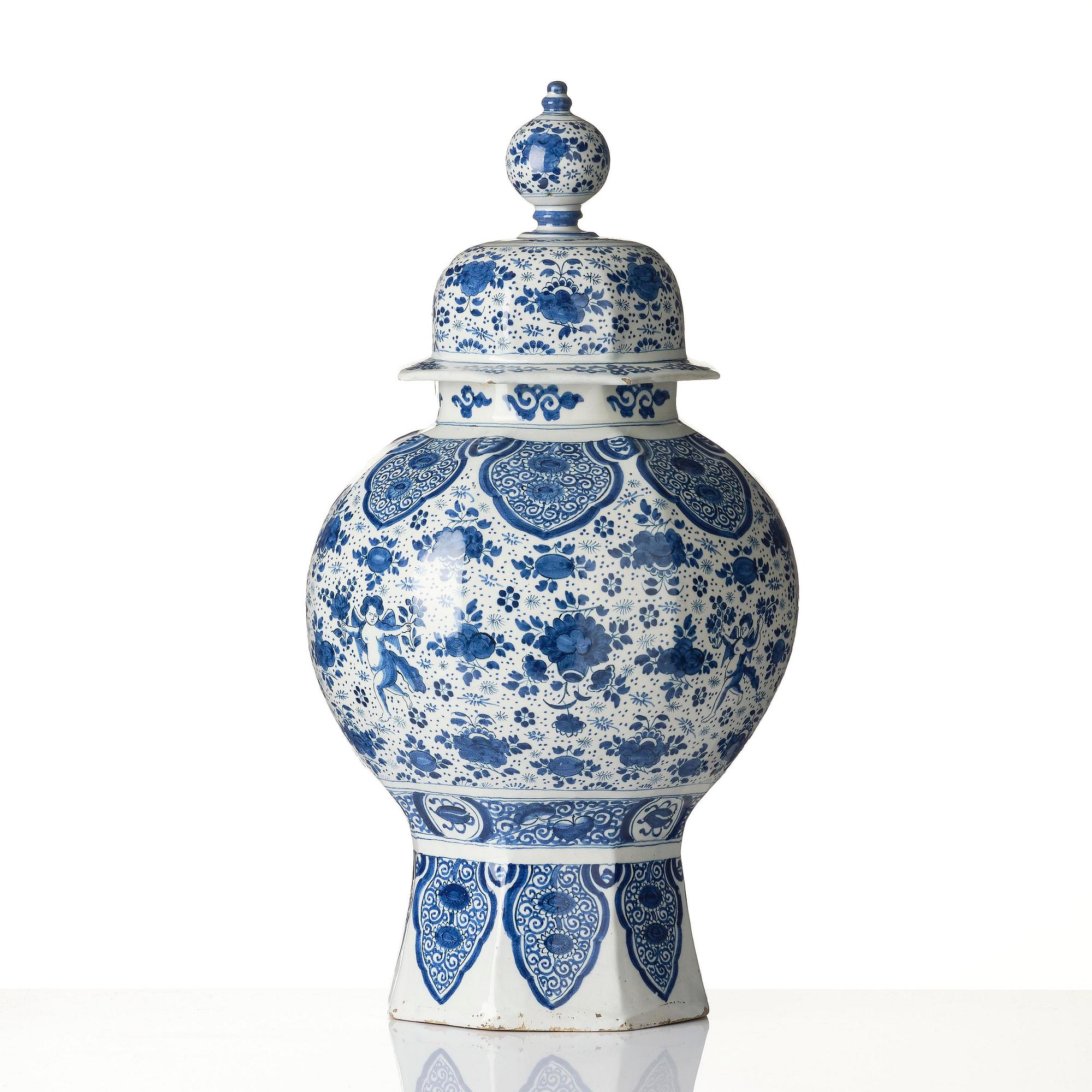 A large blue and white faience jar, Delft, 18th century.