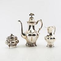 AG Dufva coffee service 3 dlr Rococo style silver Stockholm 1919/20 and Malmö 1945.