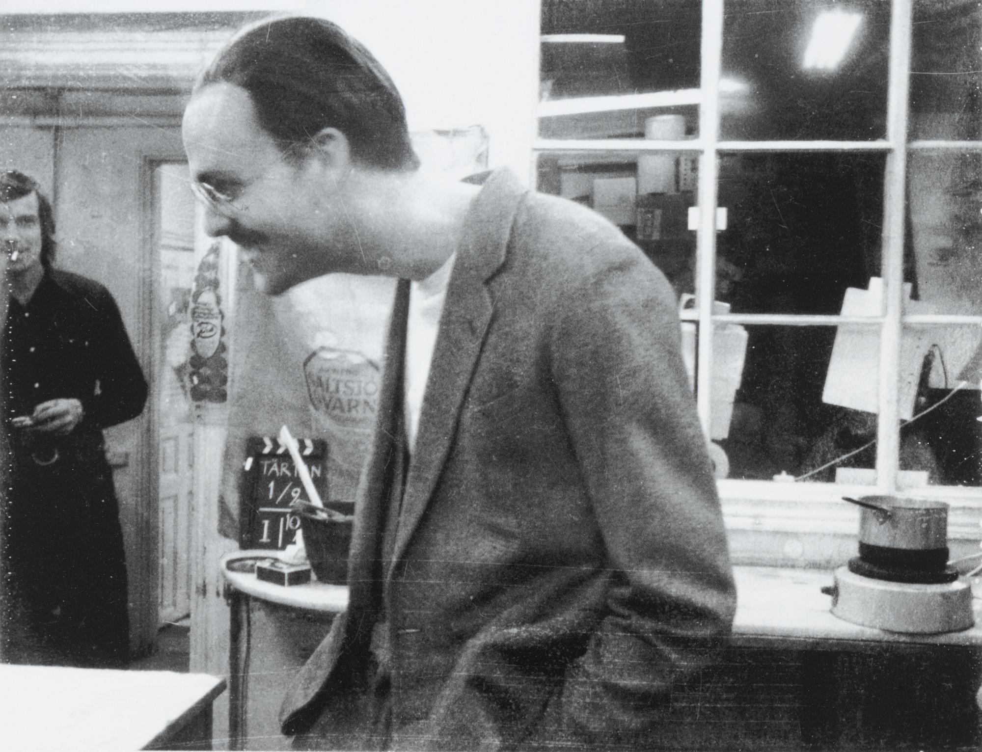 Carl Johan De Geer, fotografi, signerat 12/30.