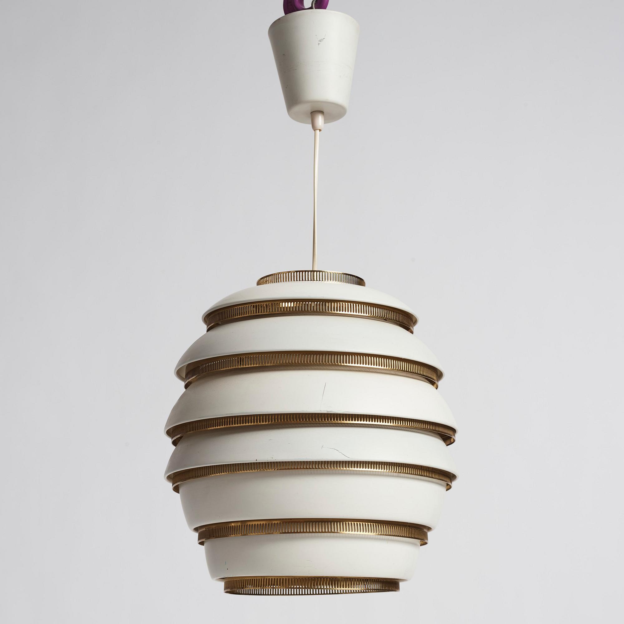 Alvar Aalto, taklampa, modell A332, "Bikupa", Valaistustyö, Finland.