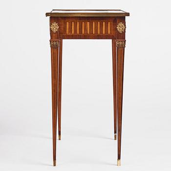 Bord, utfört i Gottlieb Iwerssons verkstad av Peter Rundgren (verksam i Stockholm 1779-1785), Gustavianskt.