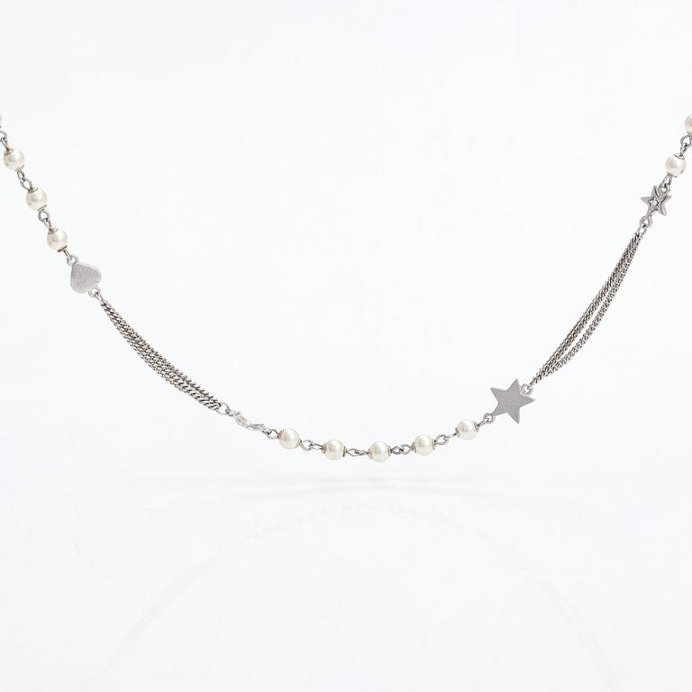 Chanel, halsband, silverfärgad metall, strass, emalj och fashionpärlor.