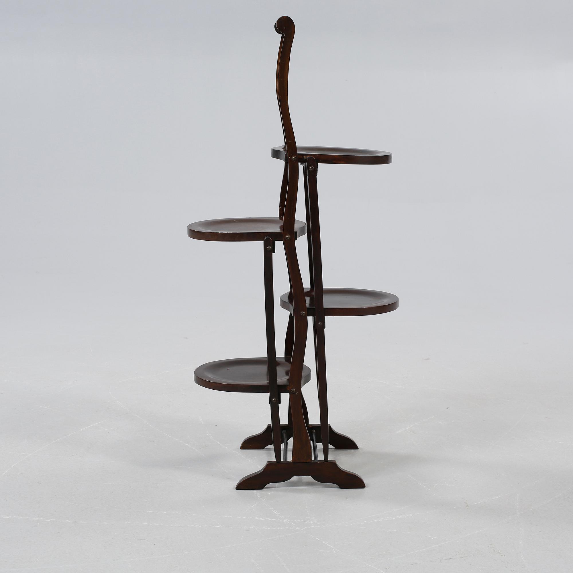 CAKESTAND, troligtvis England, 1900-talets första hälft.