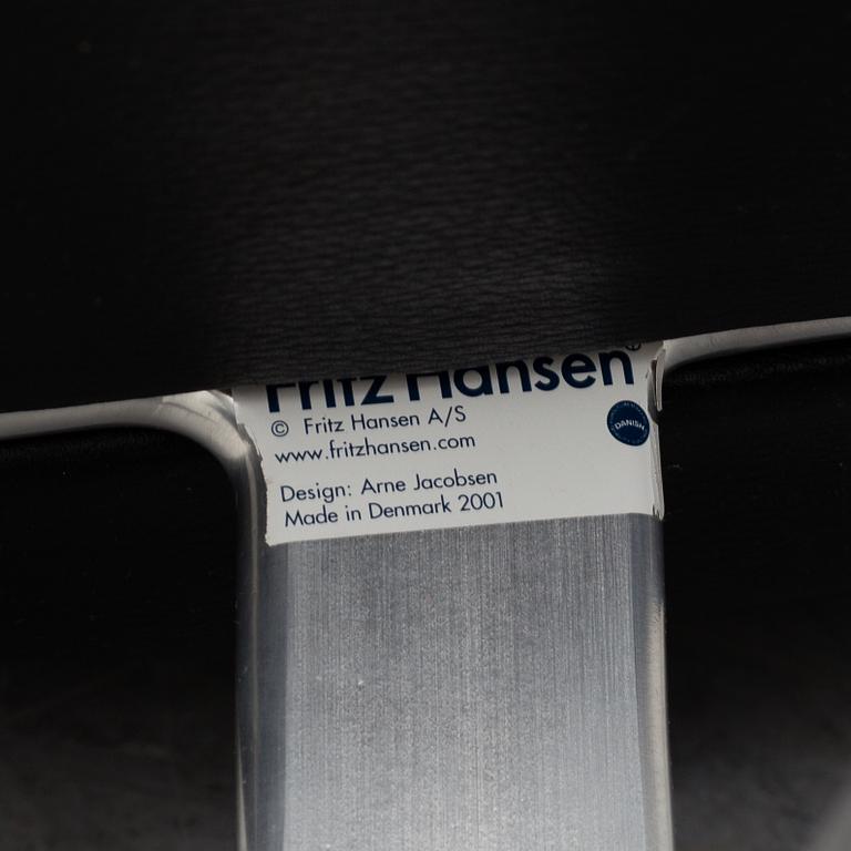 ARNE JACOBSEN,