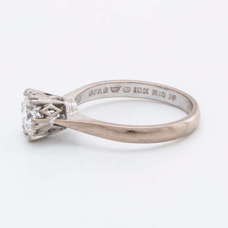 DIAMOND RING 18K whitegold, approx H VS, 0,98 ct engraved, GFAB Stockholm 1987.