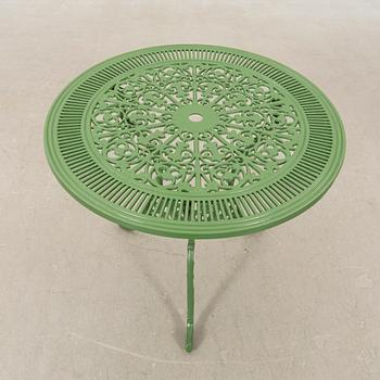 Garden furniture 5 pcs, later part of the 20th century.