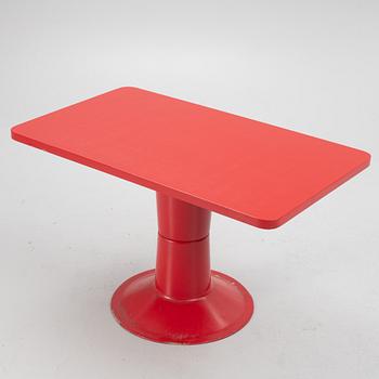 Yrjö Kukkapuro, a 'Saturnus' table, Haimi, Finland, 1970's.