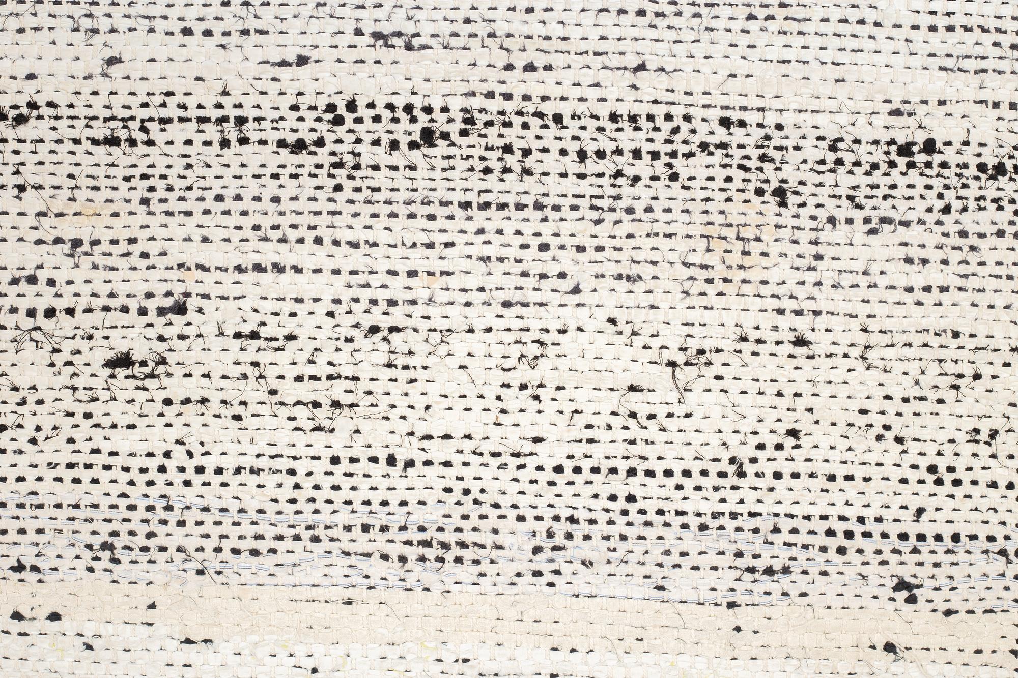 Björn Lundberg, gallerimatta, "Natt och Dag/Dag och Natt", trasmatta, ca 388,5-398 x 128-129 cm.