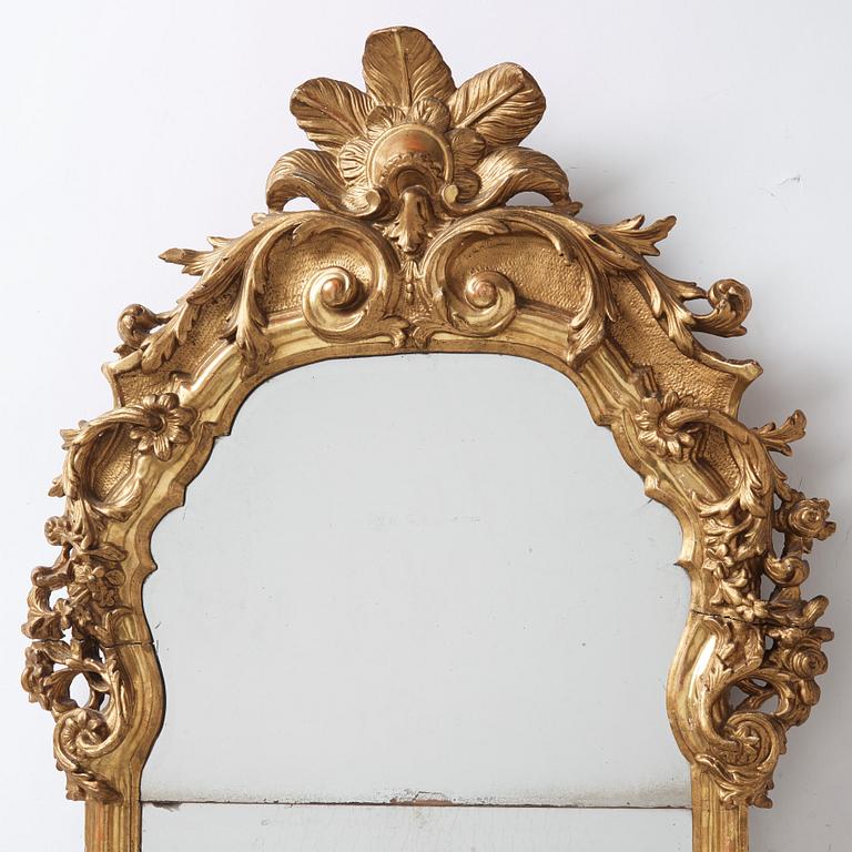 A presumably German Rococo mirror.