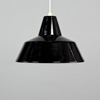 TAKLAMPA, Vaerkstedlampa, Arne Jacobsen, Louis Poulsen, 1900-talets andra hälft. Höjd ca 26 cm.