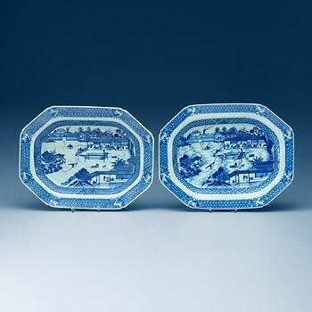 1728. A pair of blue and white tureen stands, Qing dynasty, Qianlong (1736-95).