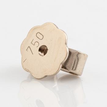 Örhängen, 18K vitguld med hjärtslipade diamanter totalt 0.60 ct. Medföljande GIA dossier.