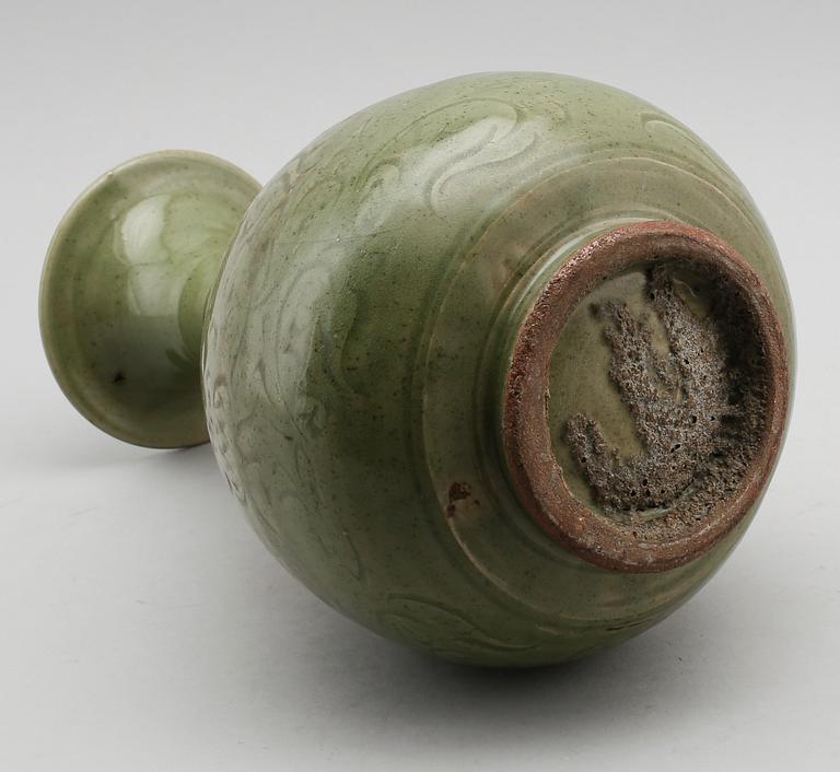 VAS, porslin, Kina, mingstil, 1900-/2000-tal.