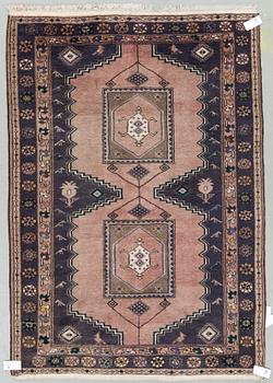MATTA, orientalisk. Ca 192x133 cm.