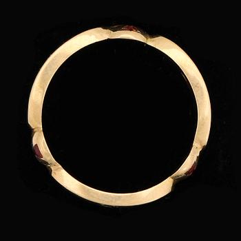 RING, Frimurarring, 18k guld med emalj. CF Carlman, Stockholm, 1956. Vikt 9g.