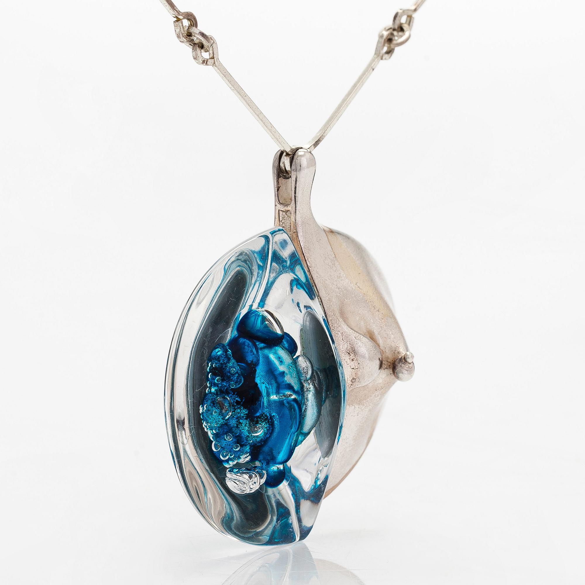 Björn Weckström, halsband "Kilimandjaro", sterling silver och akryl. Lapponia 1975.