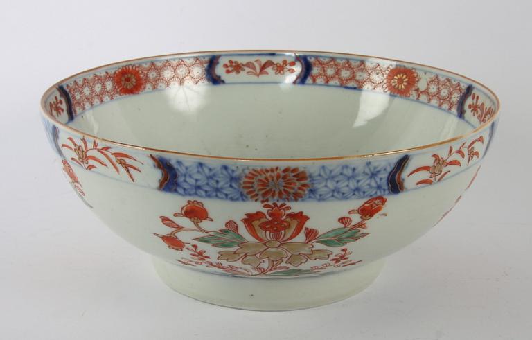 BÅLSKÅL, porslin. Imari, 1800-tal.