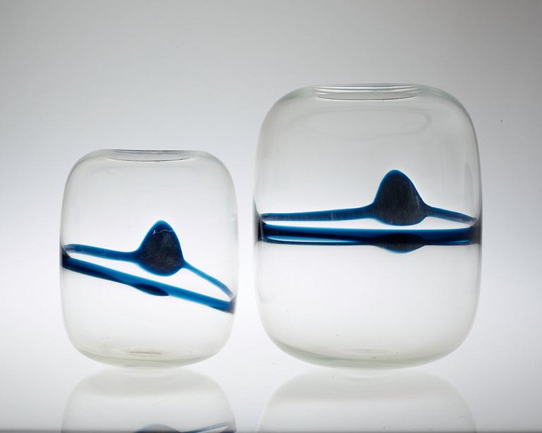 Timo Sarpaneva, Two Timo Sarpaneva 'Blues' glass vases, Iittala, Finland 1985.