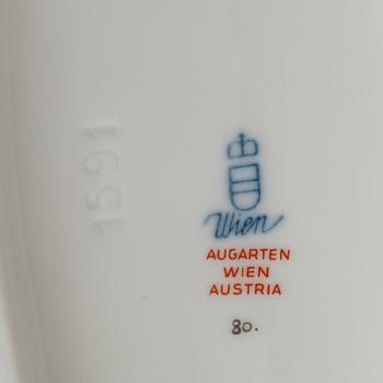 Figuriner, tre stycken, porslin. "Spanska ridskolan", Augarten, Wien, Austria.