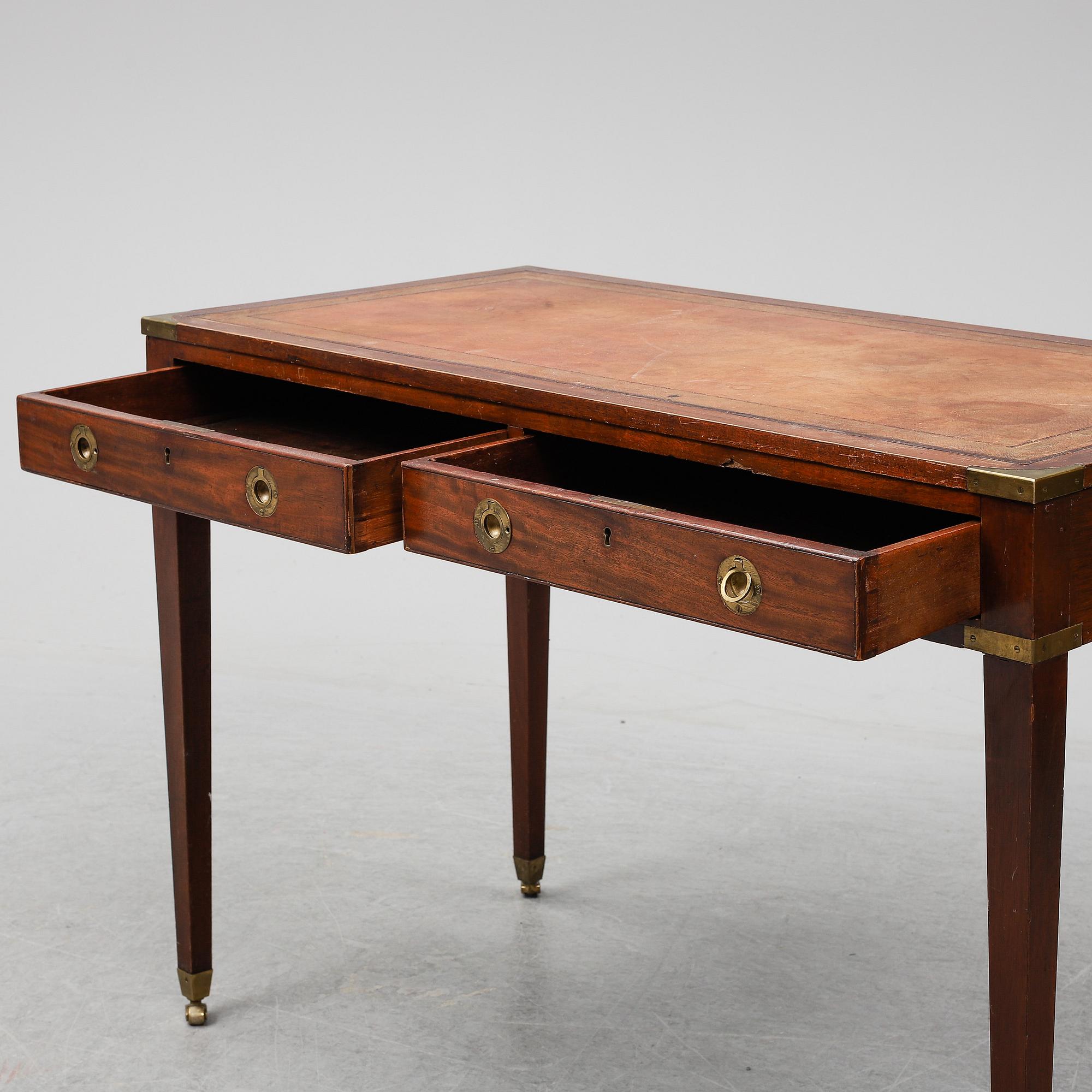 SKRIVBORD, mahogny, England, 1800-talets slut.