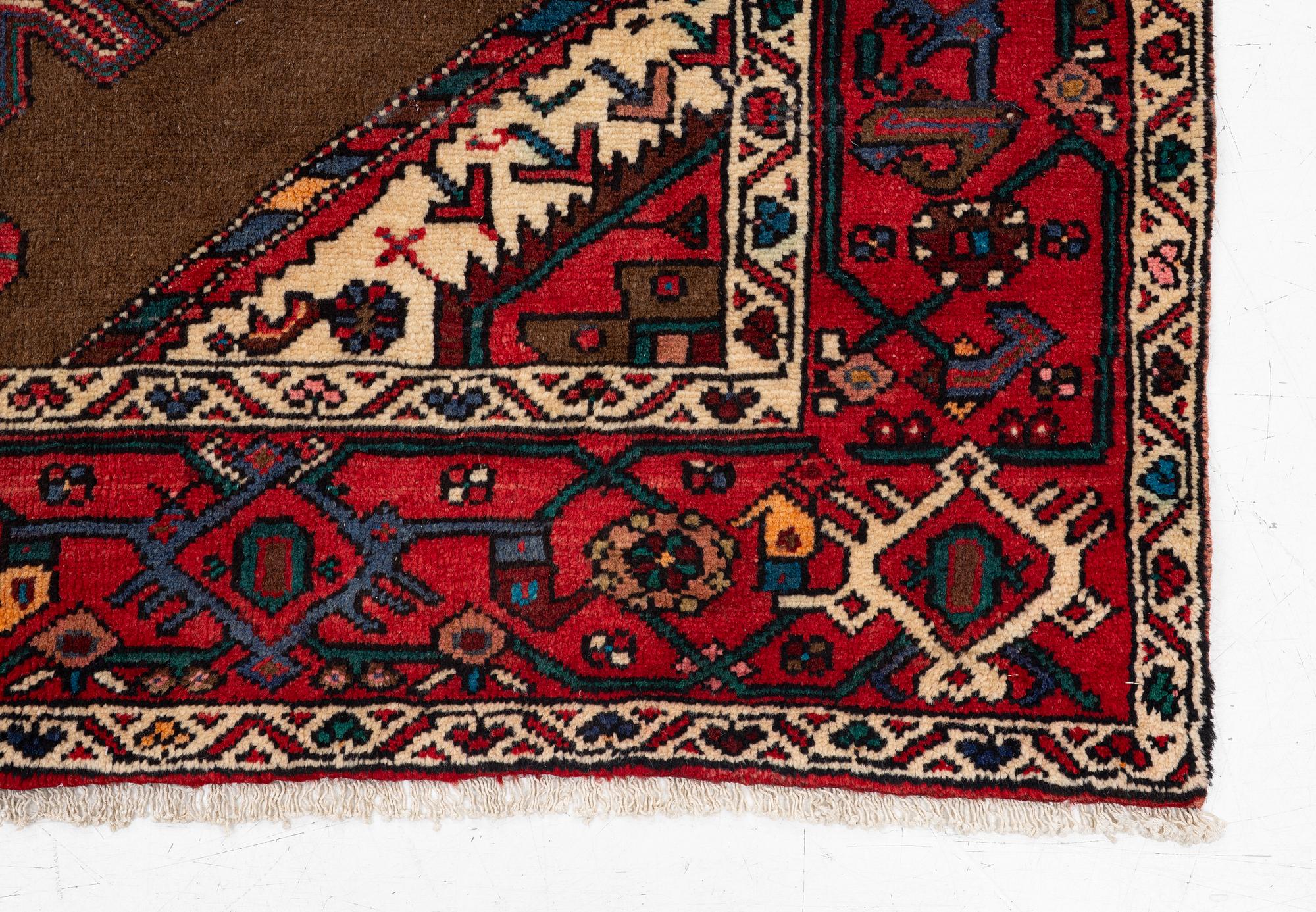 Matta, Hamadan, ca 269 x 159 cm.