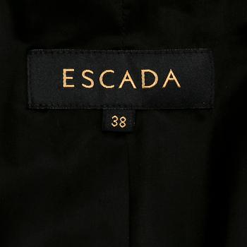 KAVAJ, Escada.