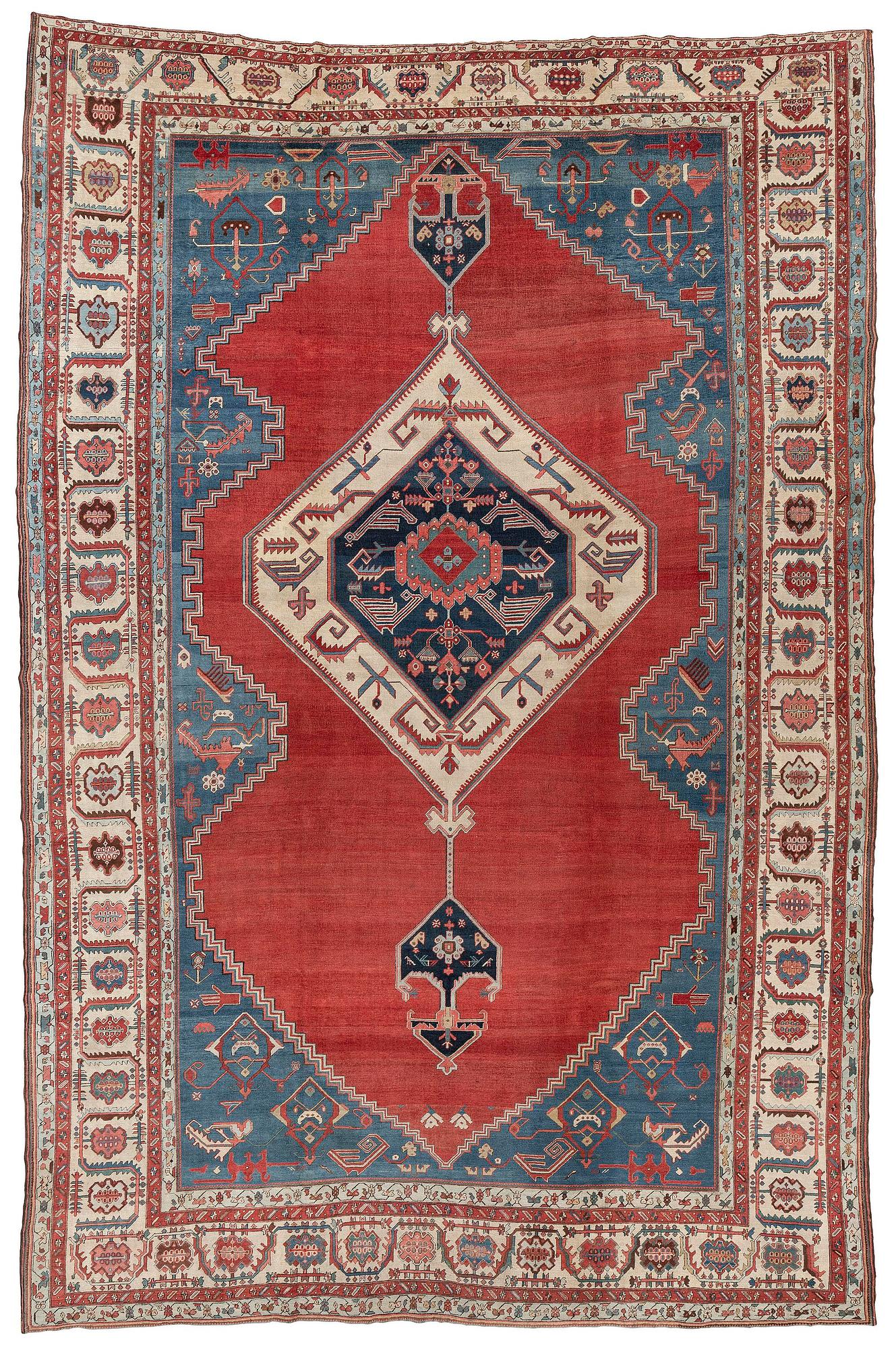 A Bakshaish carpet, West Persia, c. 576 x 385 cm.