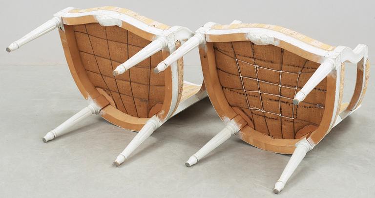 KARMSTOLAR, ett par, gustaviansk stil, omkring 1900-talets mitt.