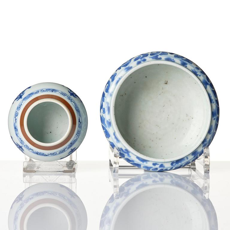 Two blue and white brush washers, Qing dynasty, Kangxi (1662-1722).