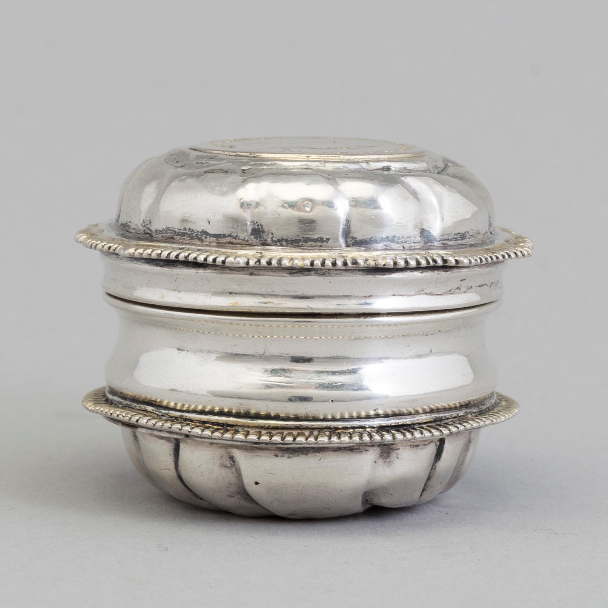 A Swedish 18th century parcel-gilt silver snuff-box, marked Anders Schotte, Uddevalla 1782.