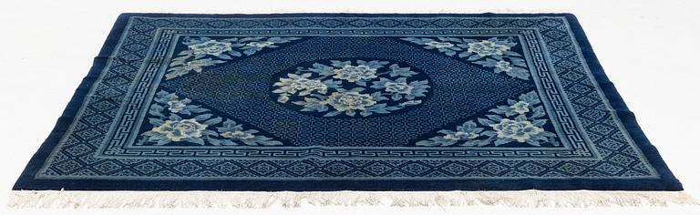 Matta, semiantik Baotou, ca 200 x 160 cm.