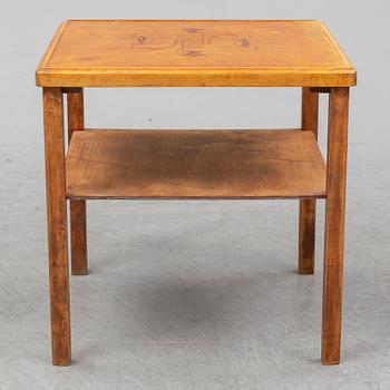 A 1930s table.