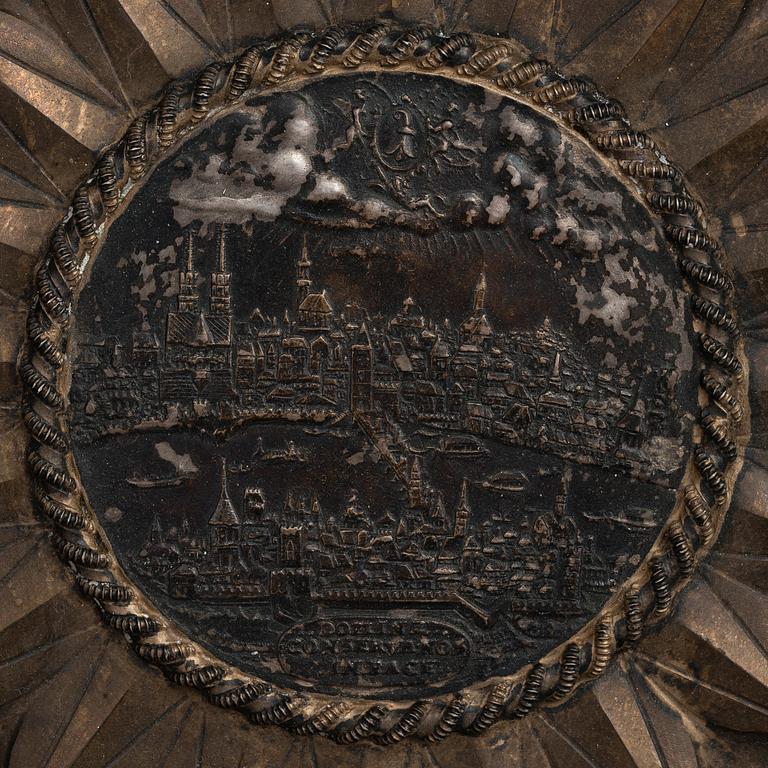 JALALLINEN MALJA, hopeaa, U. Sauter, Basel, Sveitsi. Paino 1670 g.