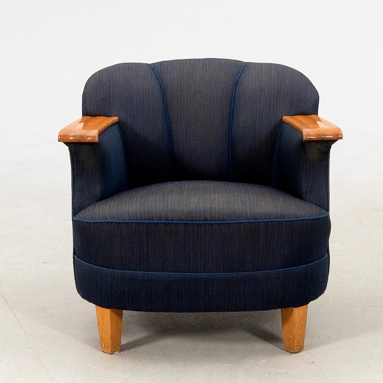 Armchair 1940s/50s.