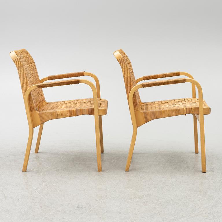 Alvar Aalto, Karmstolar, ett par, modell 45, Artek, Finland.