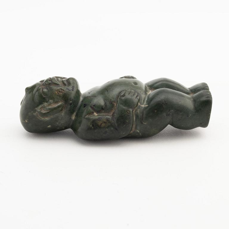 Figurin, grön sten, troligen Olmekisk 2500 f.Kr-250 e.Kr.