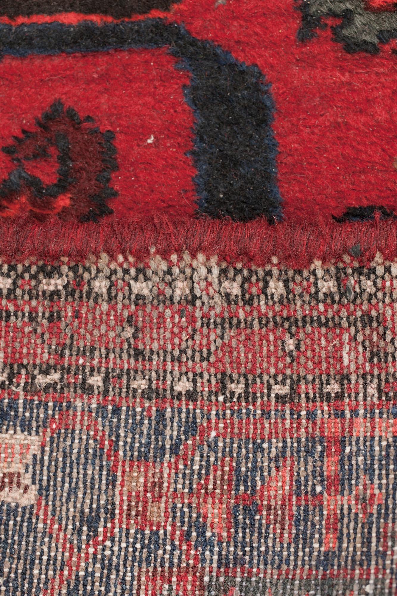 MATTA, Hamadan. Ca 219x102 cm.