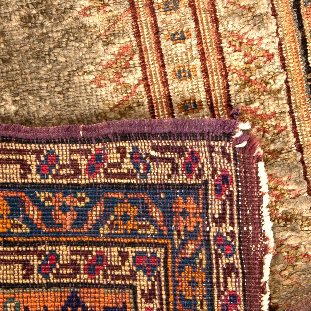 A semiantique silk Kayseri carpet ca 134 x 86 cm.