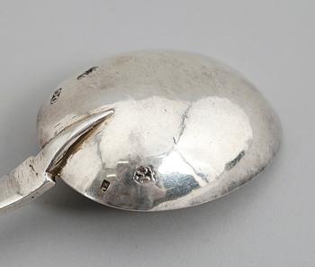 BRÄNNVINSSKED, silver, otydliga stämplar. Vikt ca 54 gram.