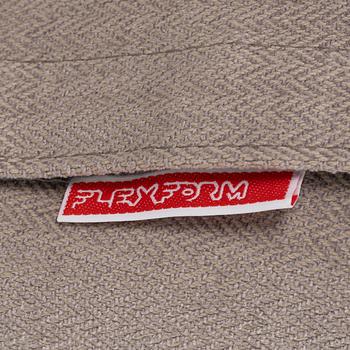 A pair of lounge chairs, 'Nonnamaria', Flexform.