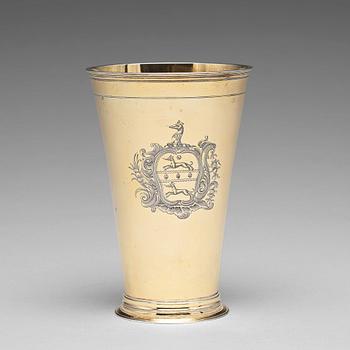 173. A Baltic 18th century silver beaker, mark of Jacob Stabenau, Riga (1712-1724 (1729)).