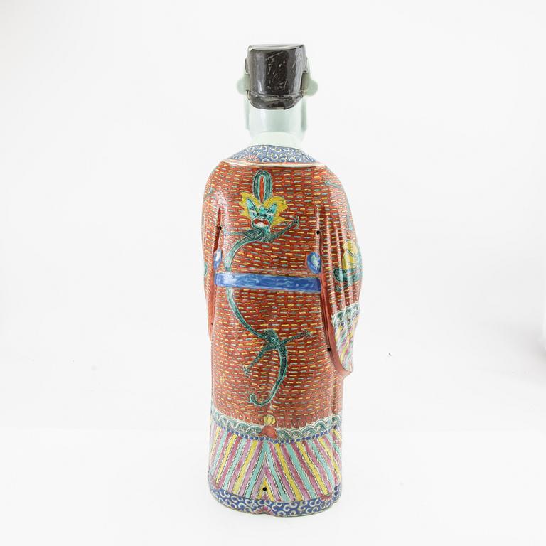 A Chinese porcelain figure, 20th century.