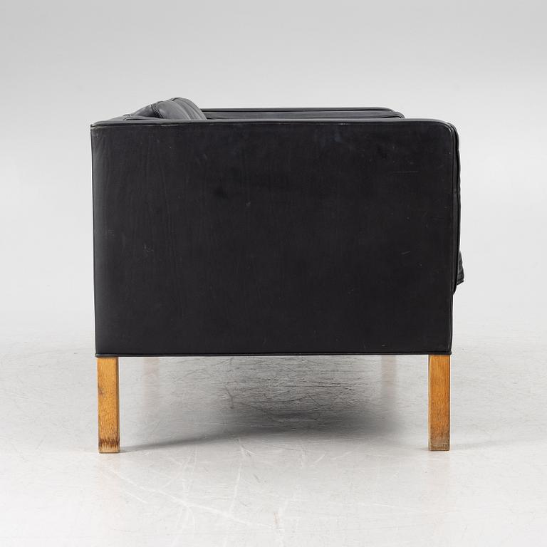 Børge Mogensen, sofa, model 2332-88, Fredericia Furniture, Denmark.