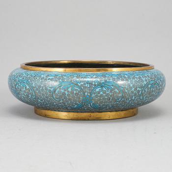 A cloissnné censer, Qing dynasty, circa 1900.