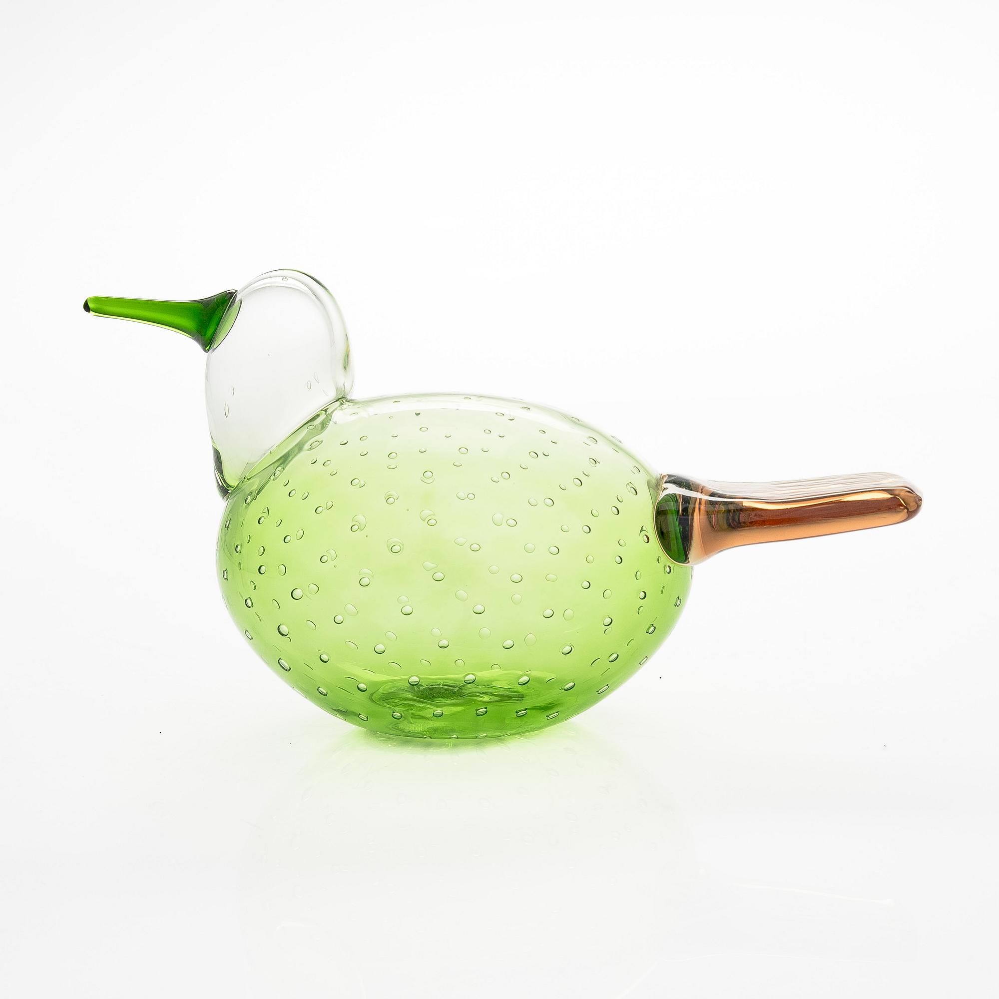 Oiva Toikka, a 'Summer Finch' glass bird, signed O. Toikka Nuutajärvi.