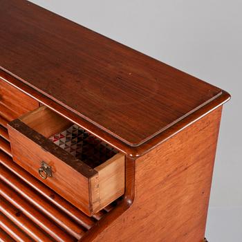 DAMSKRIVBORD, 1900-talets första del.